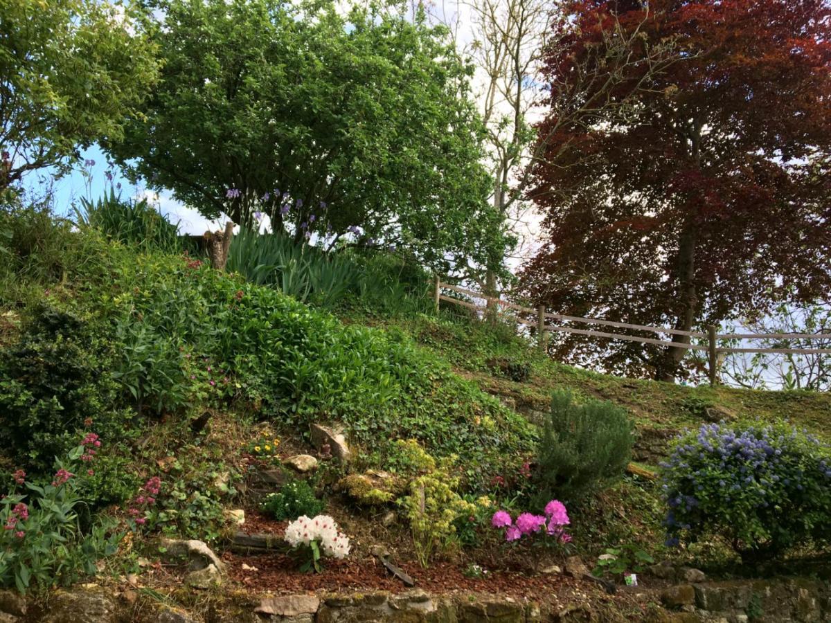 Chambre D'Hotes, Les Sentiers De L'Awen Bed & Breakfast Louerre Exterior photo